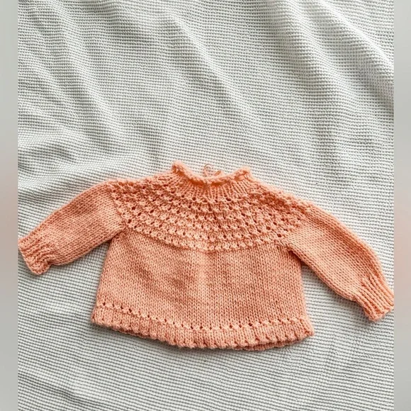 Baby Handmade Knit Sweater with Ribbon Tie. Peach - Size 3-6m - Picture 2 of 10